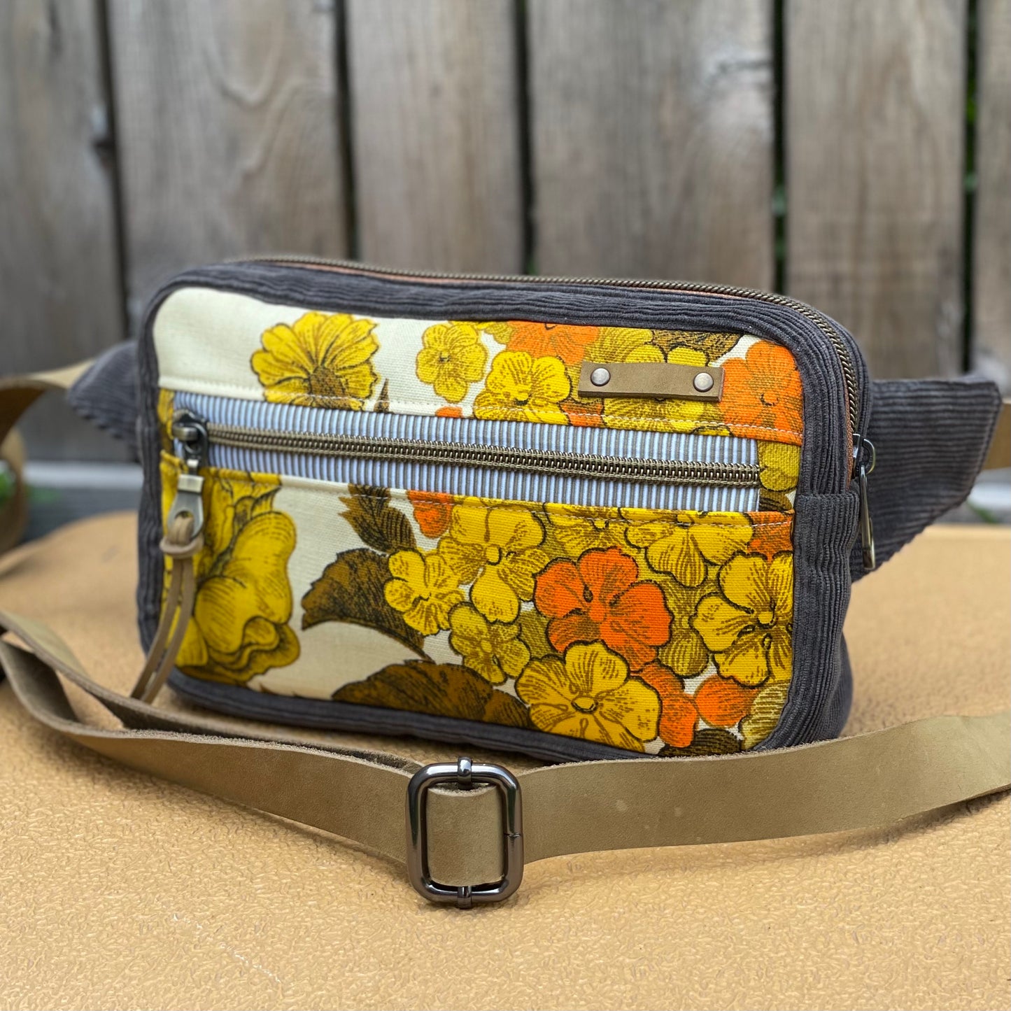 Vintage Floral Fanny Pack