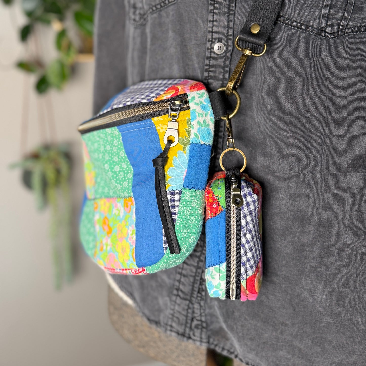 Clip on Pouch - Patchwork Picnic
