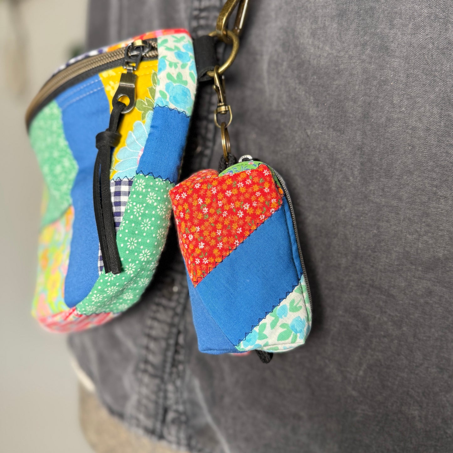 Clip on Pouch - Patchwork Picnic