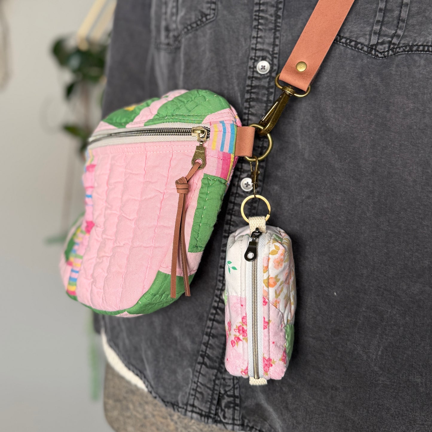 Clip on Pouch - Sweet Floral