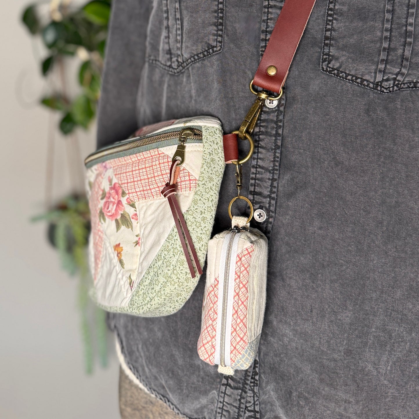 Clip on Pouch - Cotton Candy Star