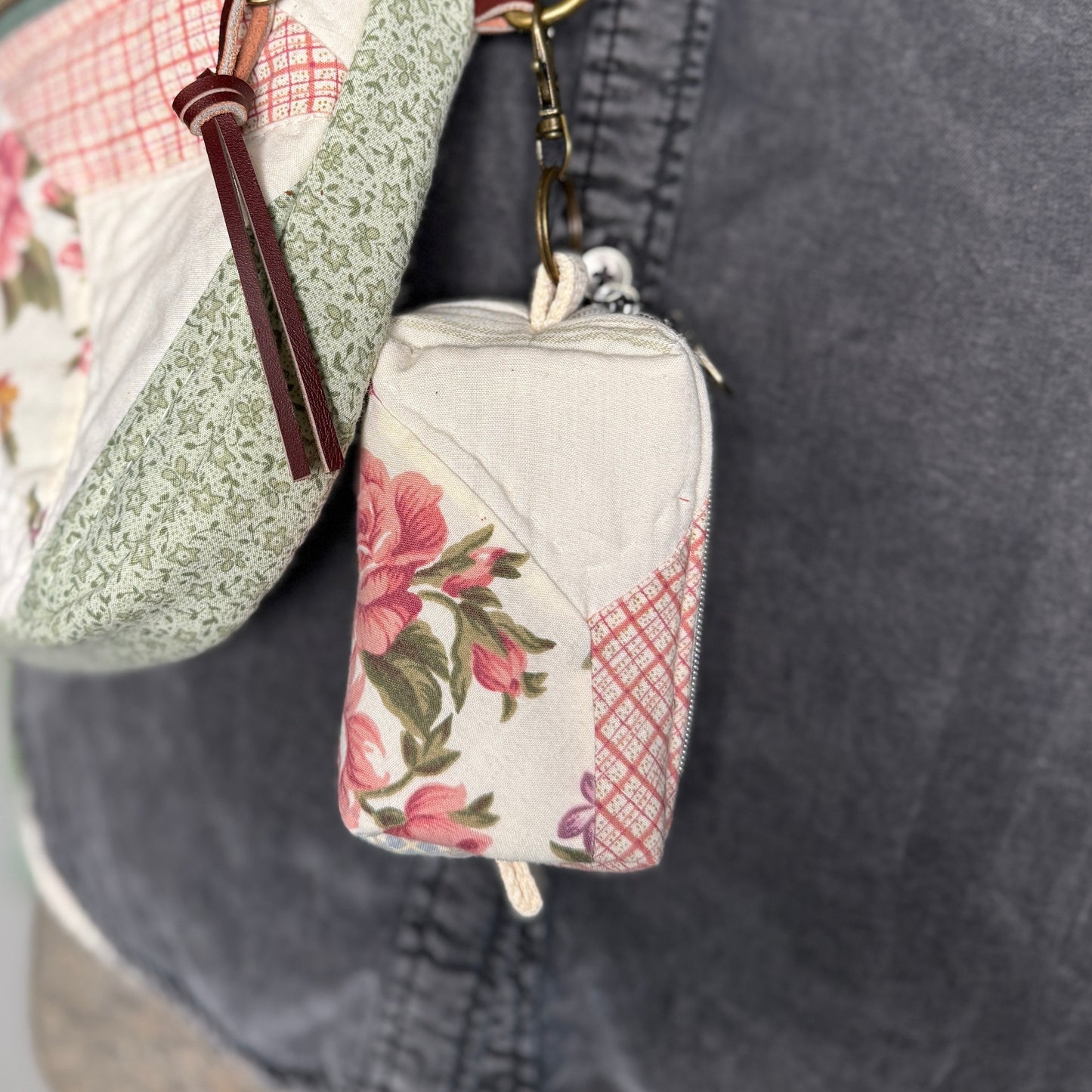 Clip on Pouch - Cotton Candy Star