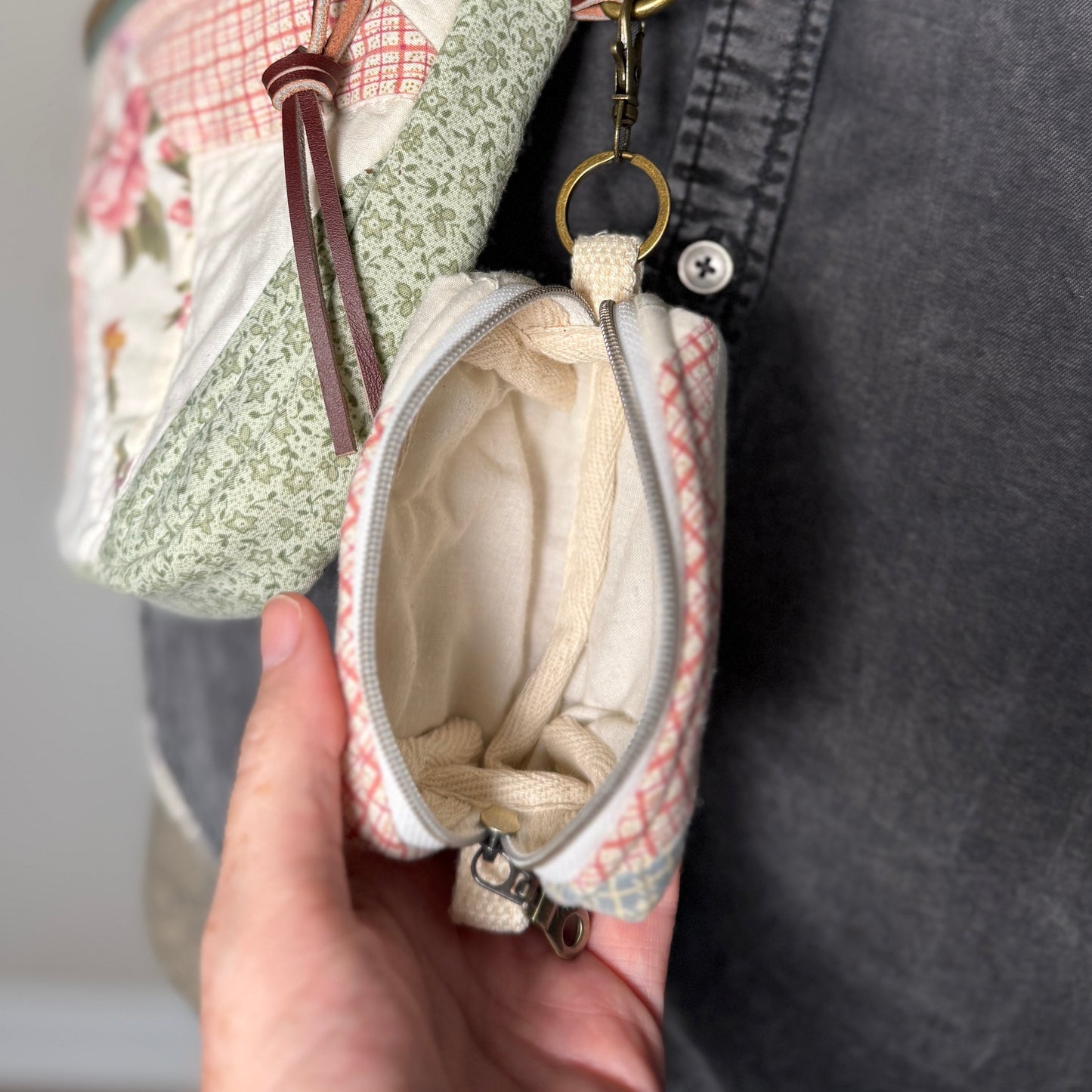Clip on Pouch - Cotton Candy Star