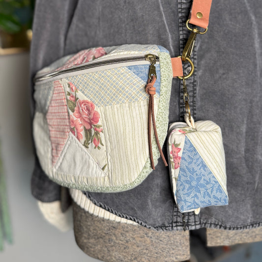 Clip on Pouch - Cotton Candy Star