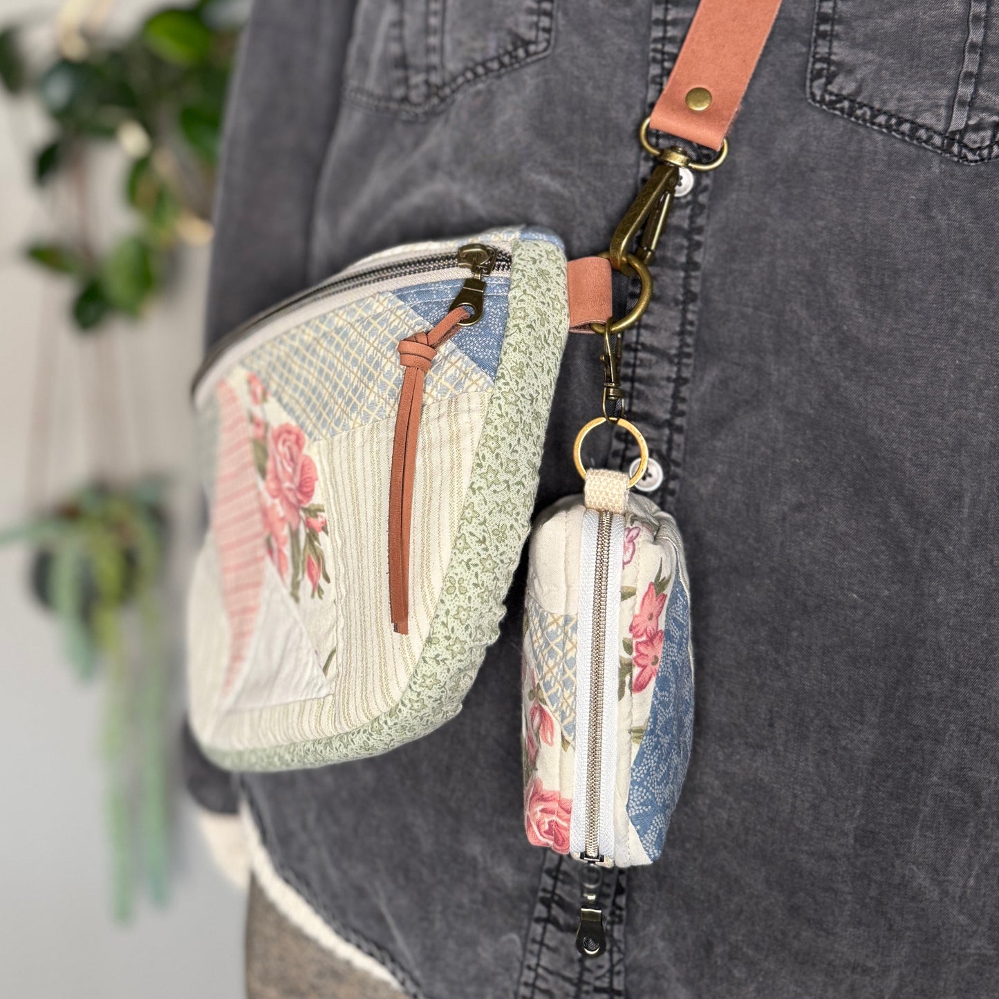 Clip on Pouch - Cotton Candy Star