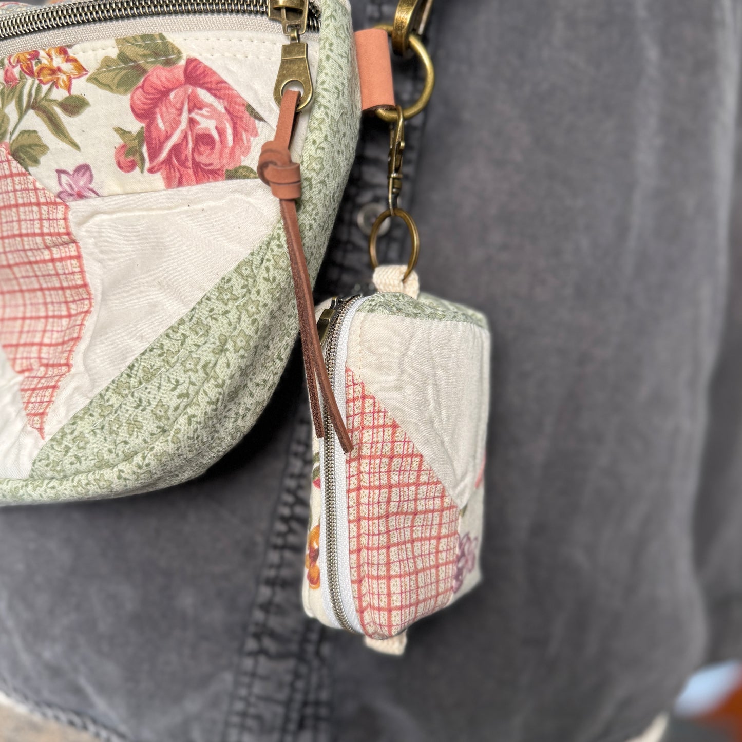 Clip on Pouch - Cotton Candy Star