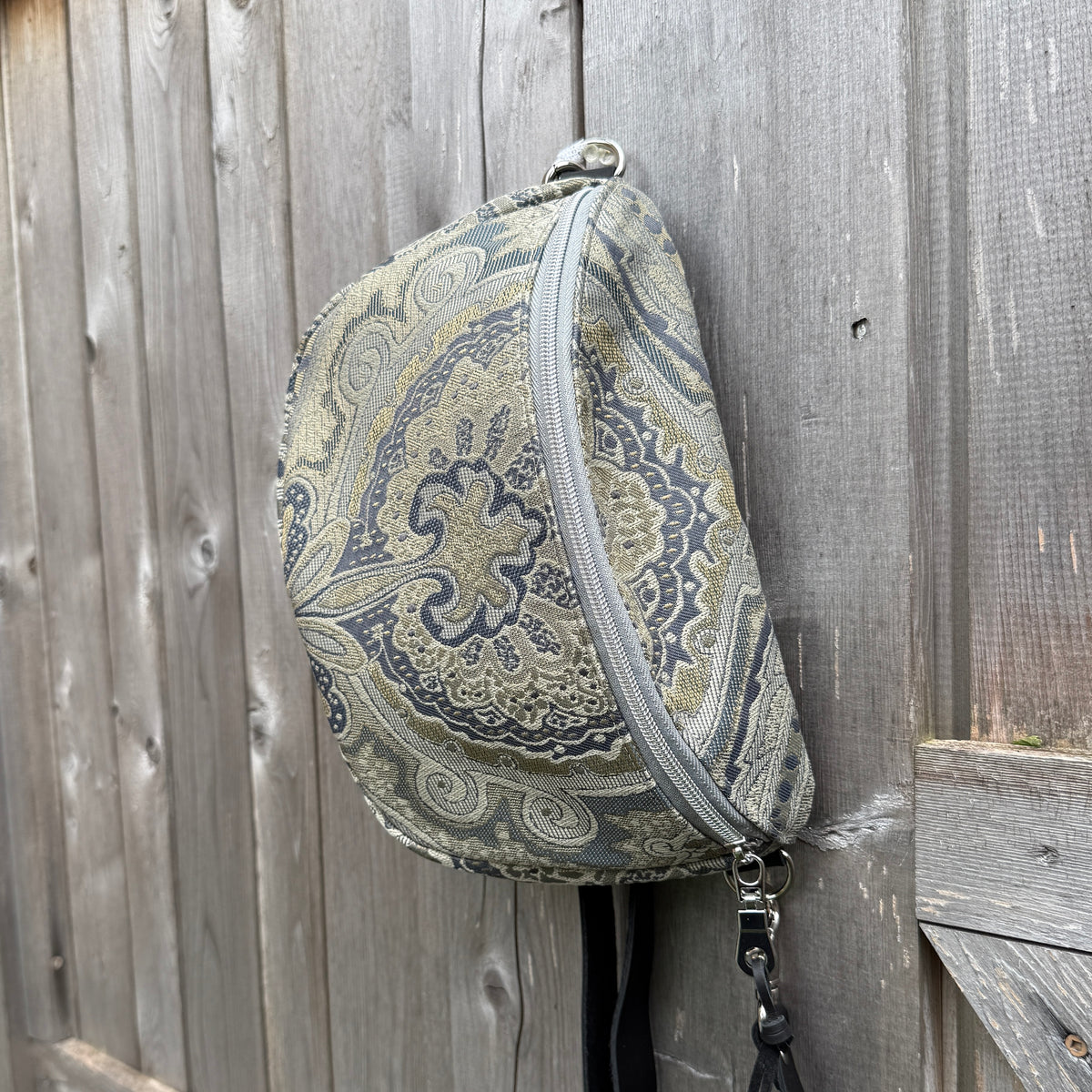 Smokey Brocade, Sling Bag