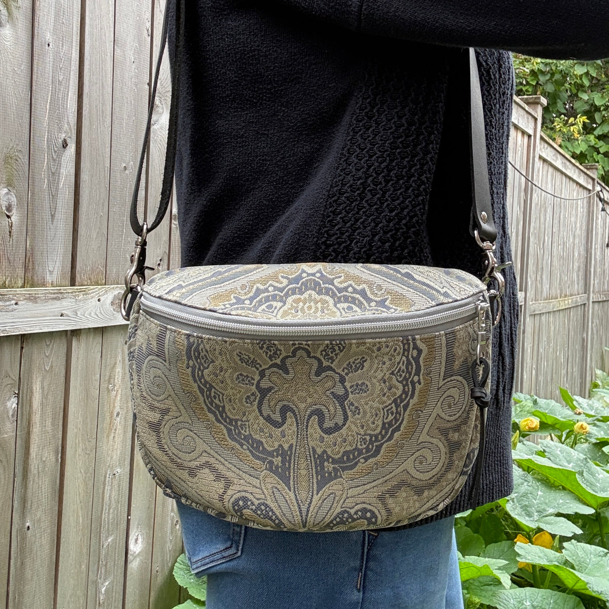 Smokey Brocade, Sling Bag