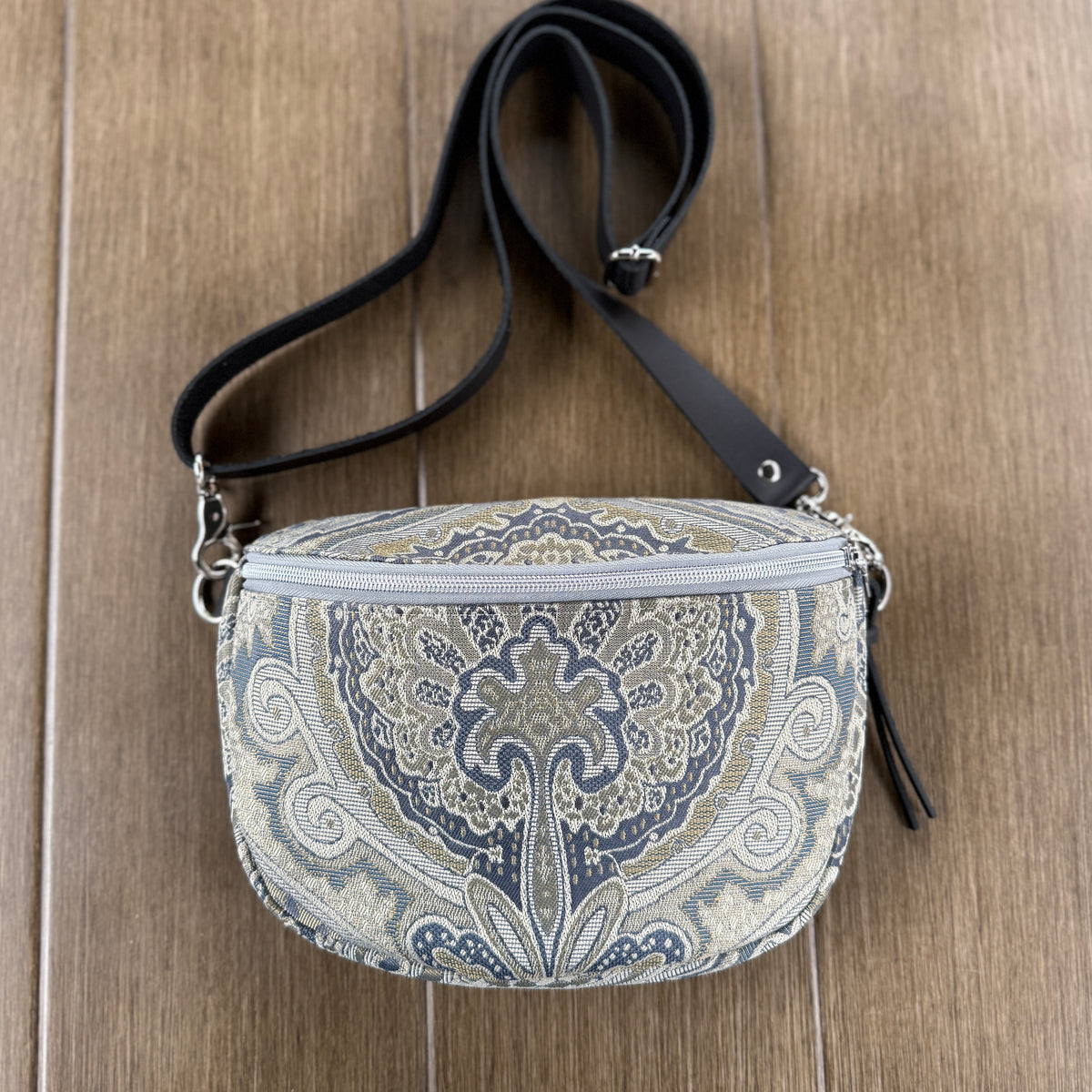 Smokey Brocade, Sling Bag
