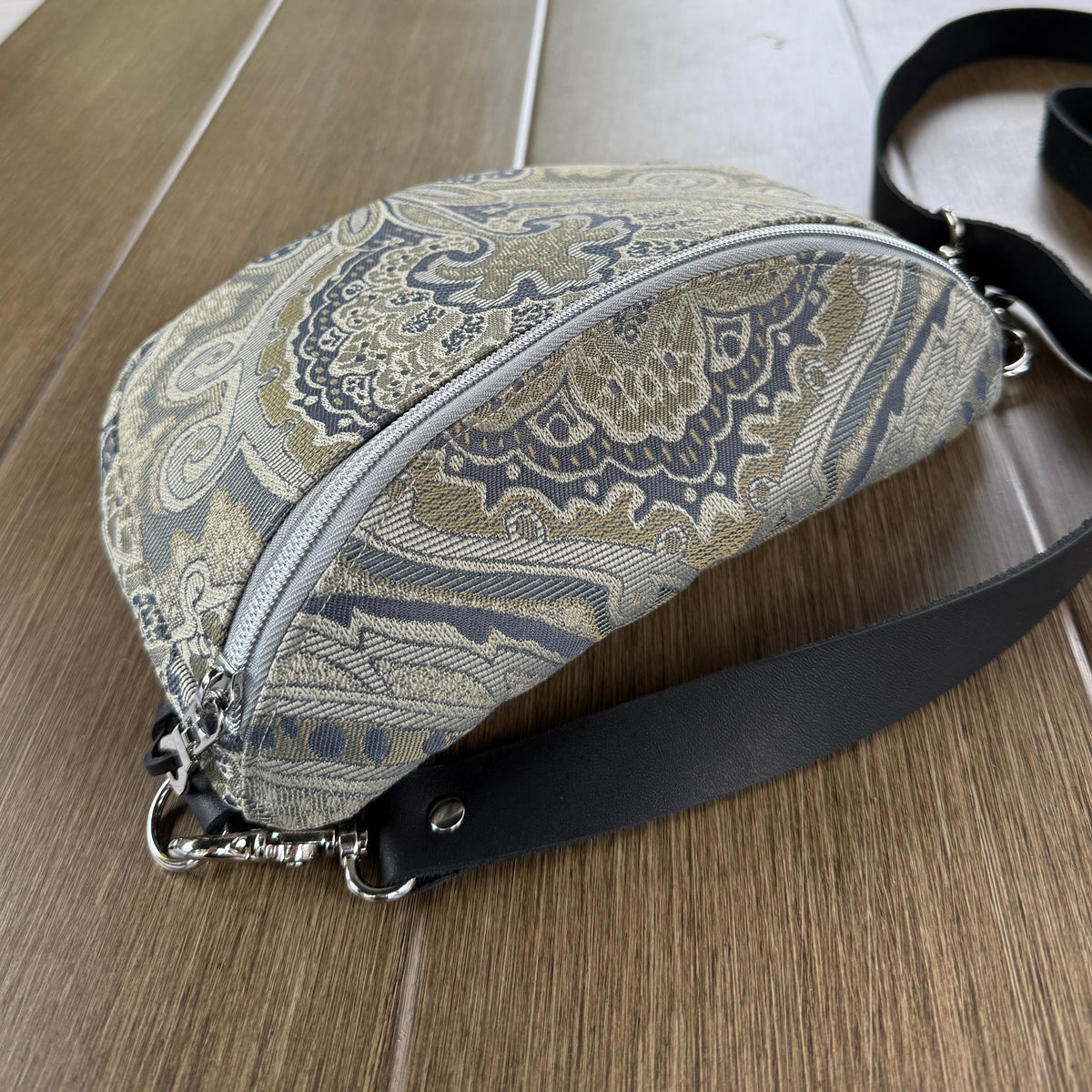 Smokey Brocade, Sling Bag