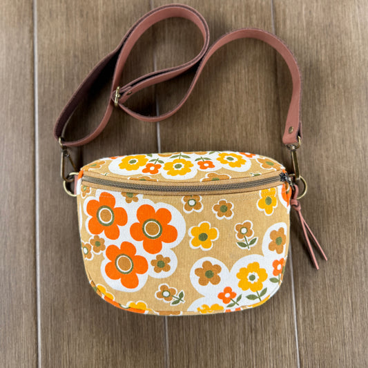 Mod Daisy Garden, Sling Bag