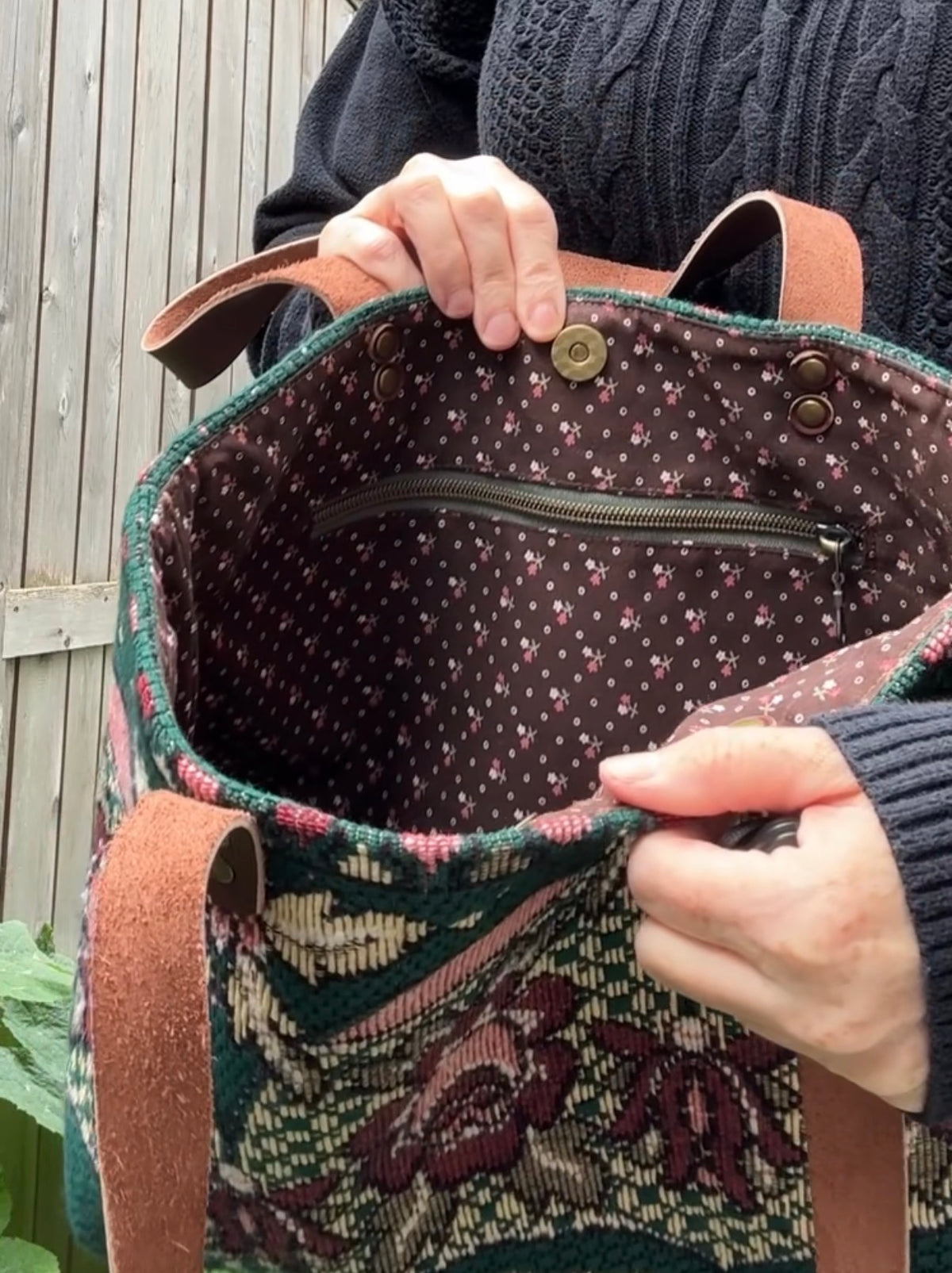 Secret Garden, Tapestry Tote