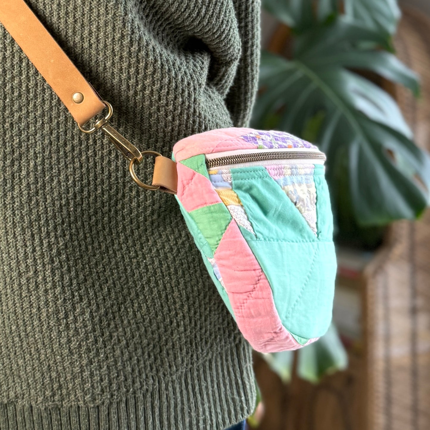 Upcycled Quilt Bag - Seafoam Triangles