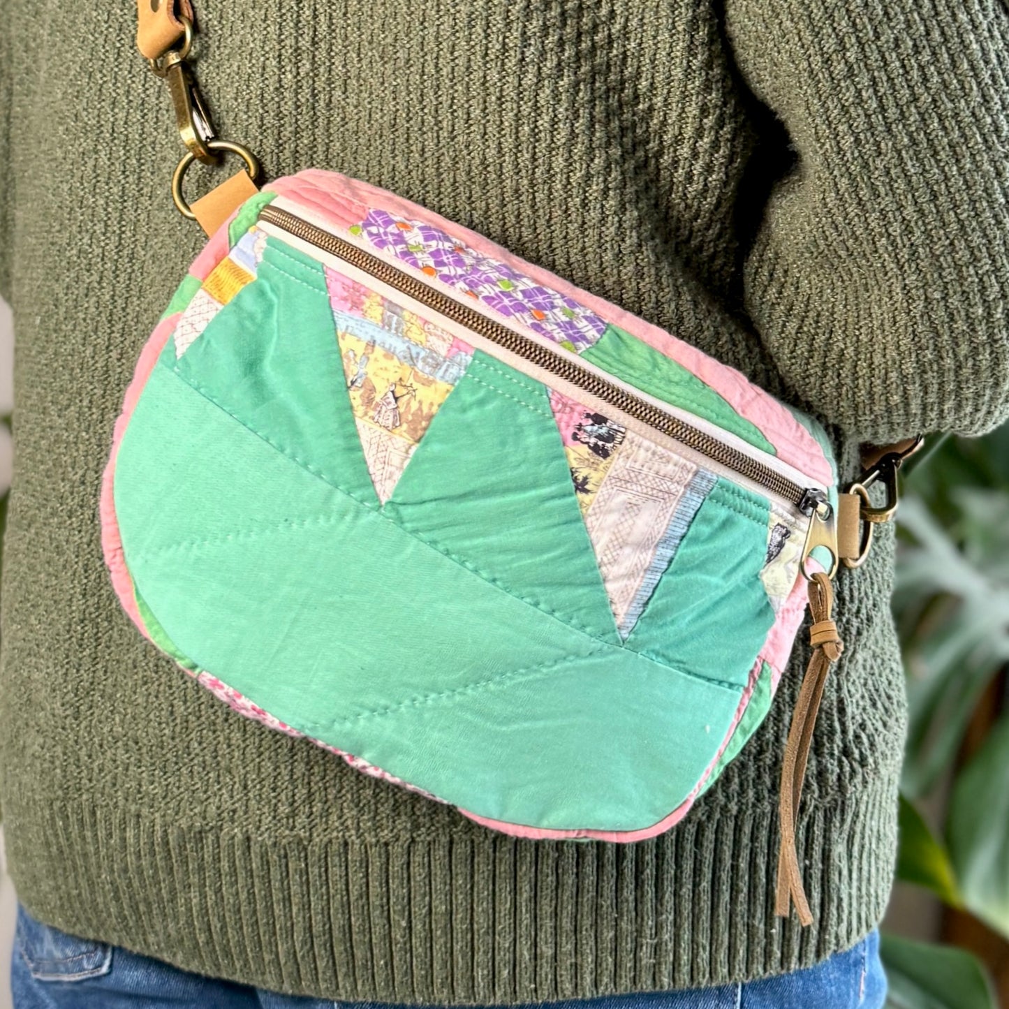 Upcycled Quilt Bag - Seafoam Triangles