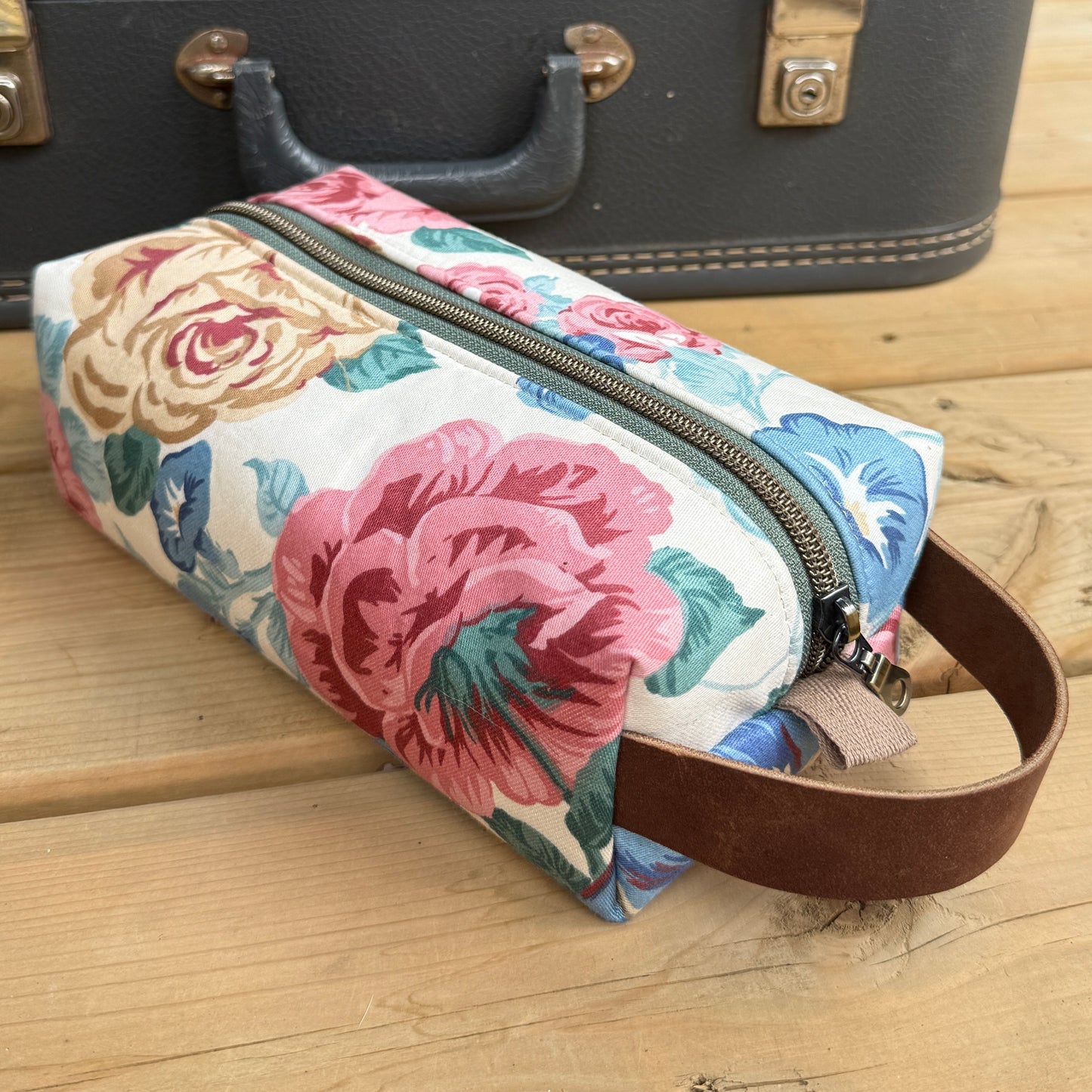 Toiletry Bag - Vintage Floral