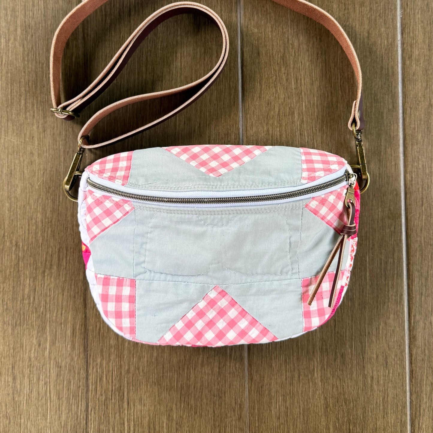 Upcycled Quilt Bag - Picnic Star with Weiner Dog Interior