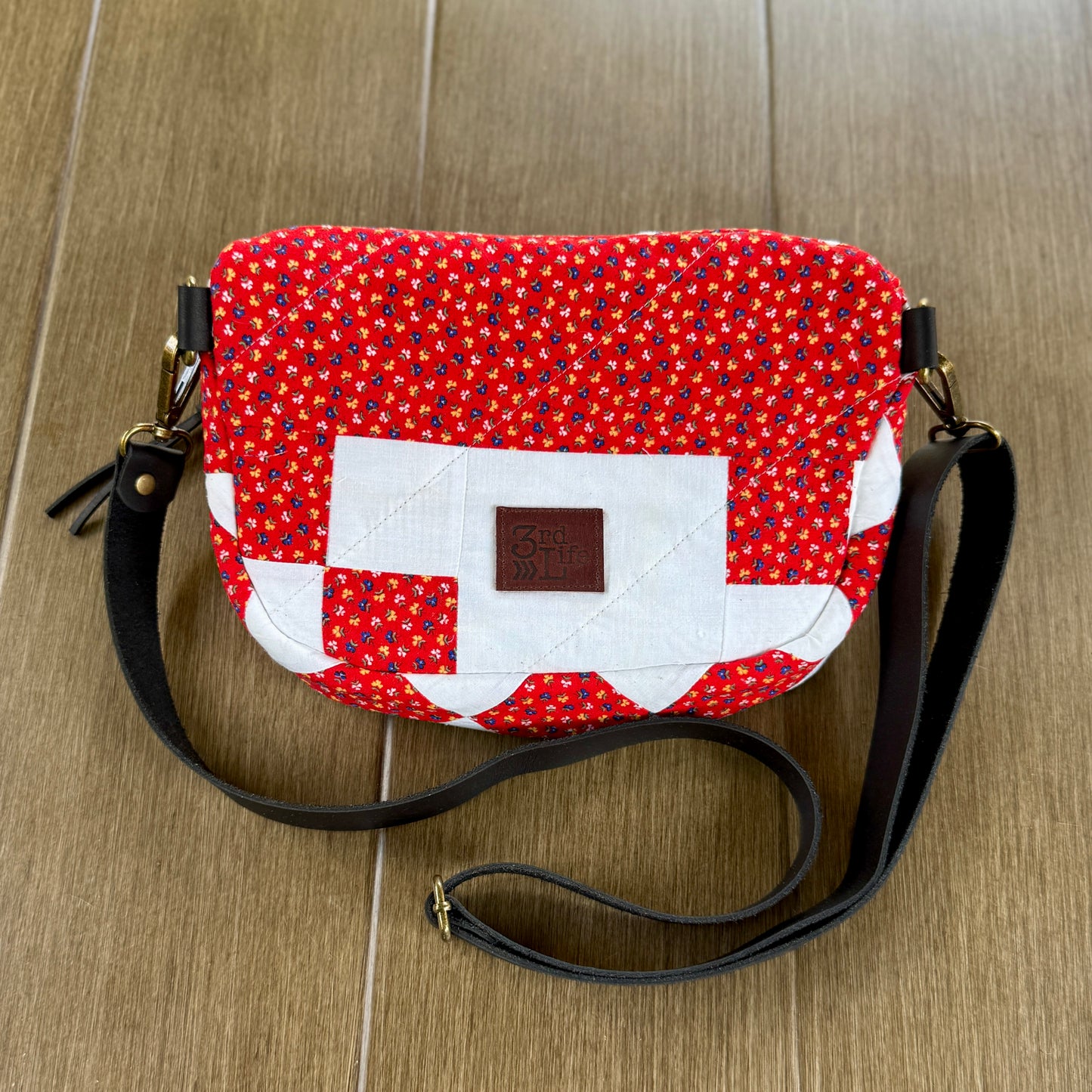 Upcycled Quilt Bag - Red & White Patch #2