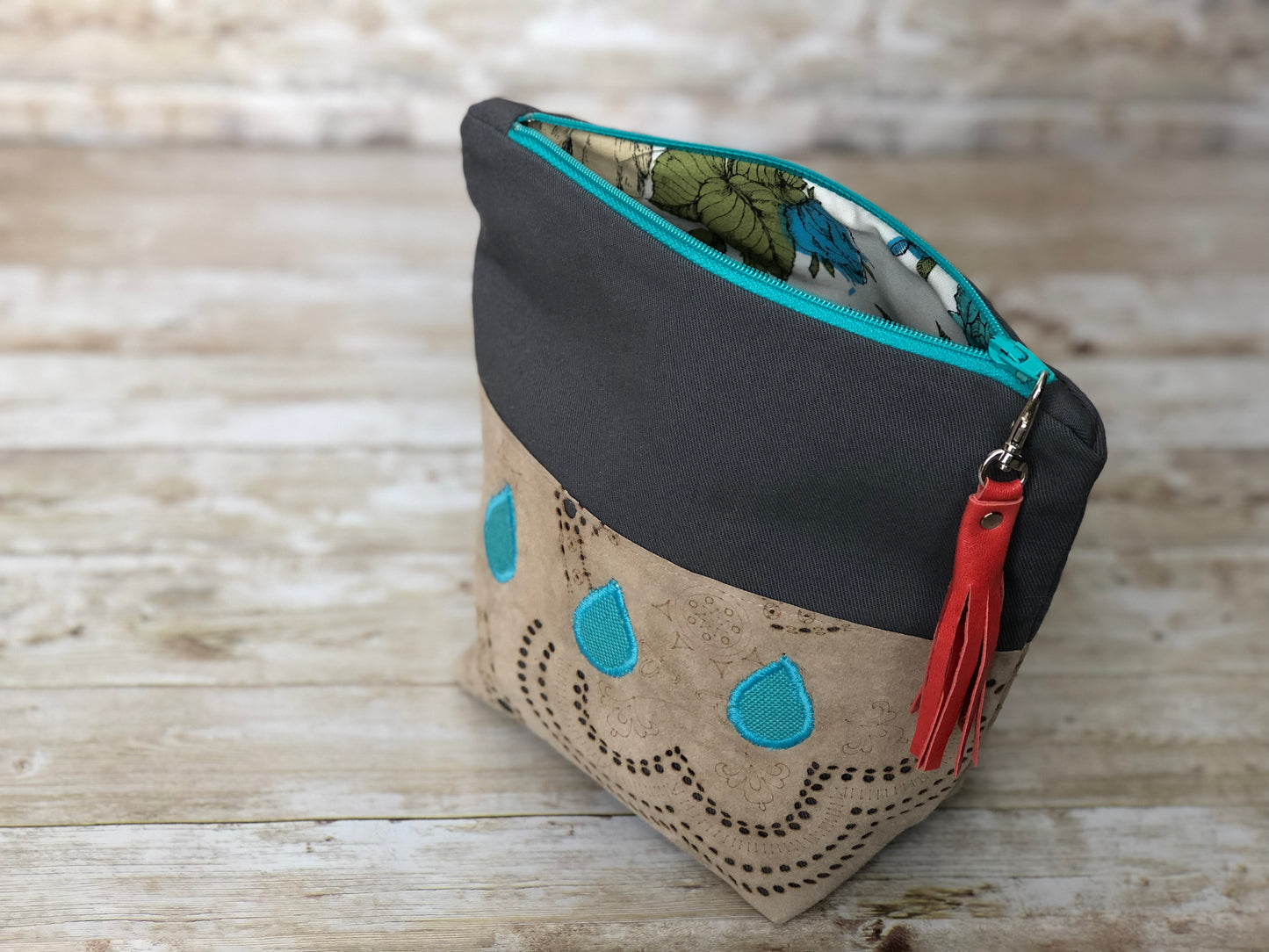 Zippered pouch